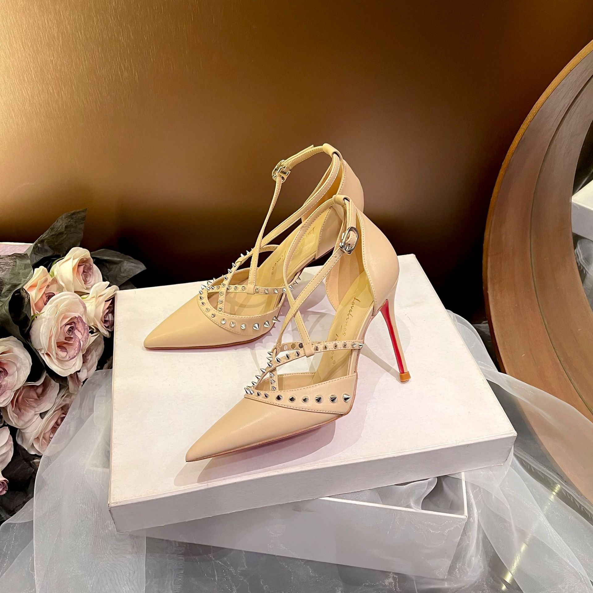 أحذية امرأة الرجعية الصنادل ال - مراجعة Women'S Fashion Shoes وسعره